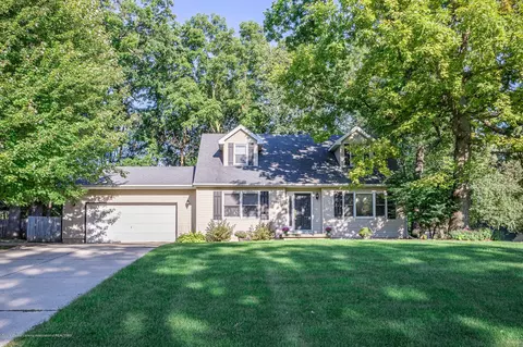 13351 Blackwood Dr, Dewitt, MI 48820 photo 1