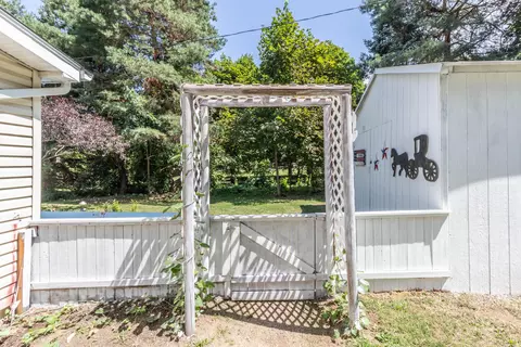 2847 W Britton Rd, Perry, MI 48872 photo 20