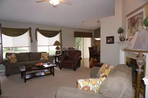 1240 Calumet Dr, Dewitt, MI 48820 photo 3