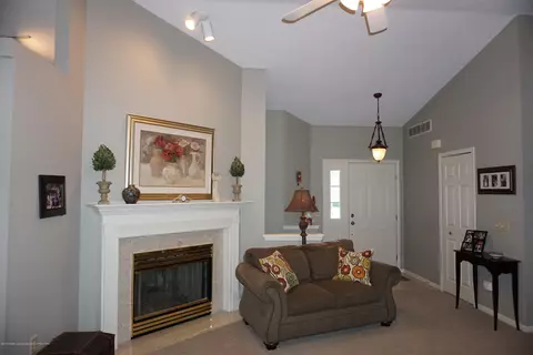 1240 Calumet Dr, Dewitt, MI 48820 photo 2