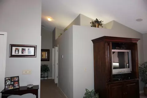 1240 Calumet Dr, Dewitt, MI 48820 photo 6