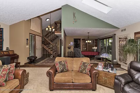 1987 Valley Brook Dr, Okemos, MI 48864 photo 9