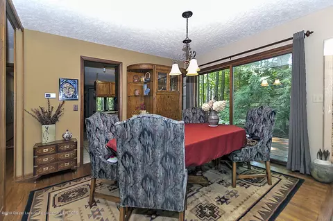 1987 Valley Brook Dr, Okemos, MI 48864 photo 11
