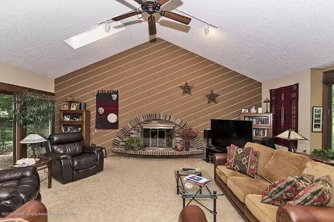1987 Valley Brook Dr, Okemos, MI 48864 photo 6