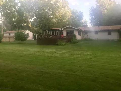 805 E Dill Dr, Dewitt, MI 48820 photo 7
