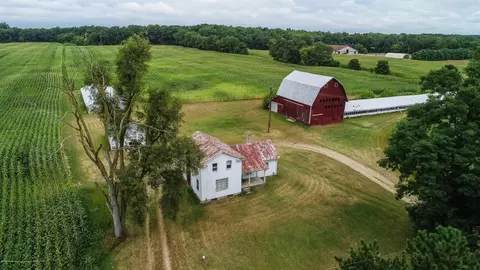 63 Barry Rd, Haslett, MI 48840 photo 1