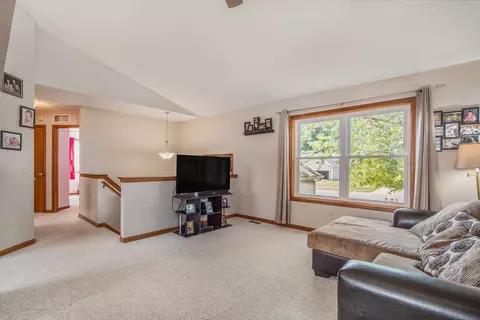 12741 Houghton Dr, Dewitt, MI 48820 photo 6