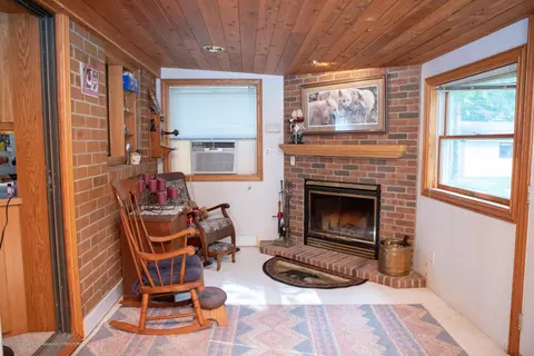 5396 Meridian Rd, Haslett, MI 48840 photo 8