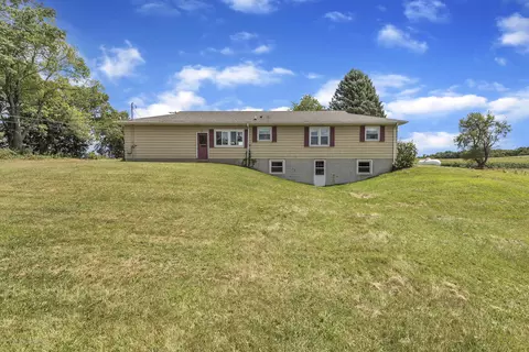 14560 Nichols Rd, Bath, MI 48808 photo 28