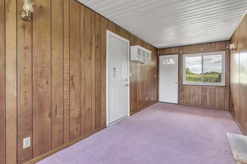 14560 Nichols Rd, Bath, MI 48808 photo 17
