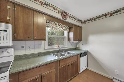 14560 Nichols Rd, Bath, MI 48808 photo 10