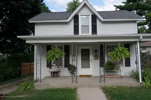 110 S Scott St, Dewitt, MI 48820 photo 1