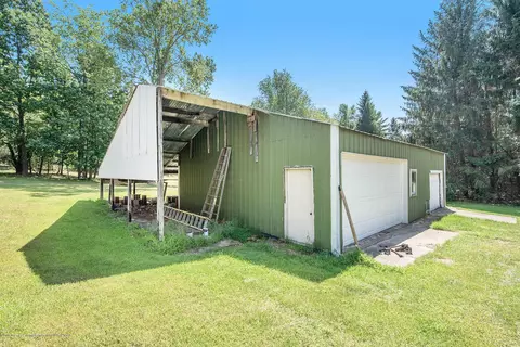 11807 Upton Rd, Bath, MI 48808 photo 33