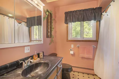 11807 Upton Rd, Bath, MI 48808 photo 17