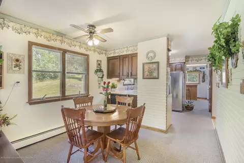 11807 Upton Rd, Bath, MI 48808 photo 7