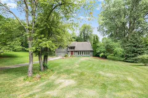 705 Lehigh Dr, Dewitt, MI 48820 photo 32