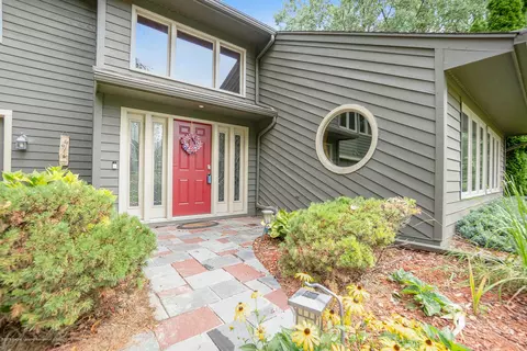 705 Lehigh Dr, Dewitt, MI 48820 photo 3