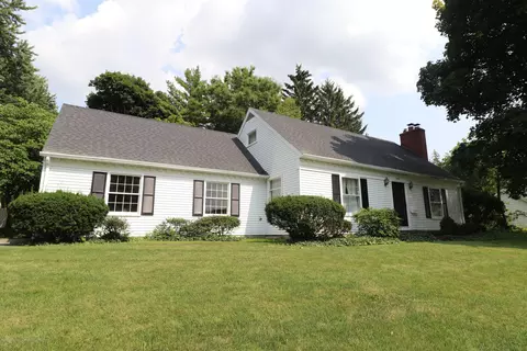 1434 Maycroft Rd, Lansing, MI 48917 photo 19