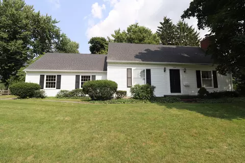 1434 Maycroft Rd, Lansing, MI 48917 photo 1