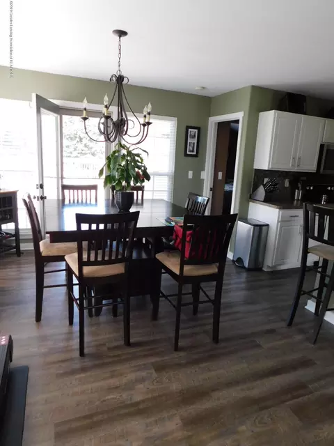 627 N Bailey Cir, Mason, MI 48854 photo 9