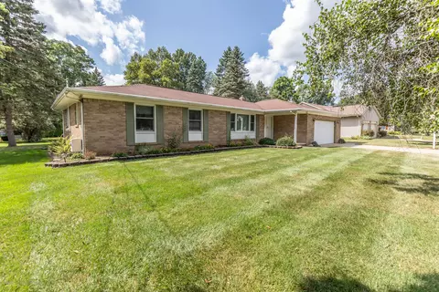 12590 Mckouen Dr, Dewitt, MI 48820 photo 3
