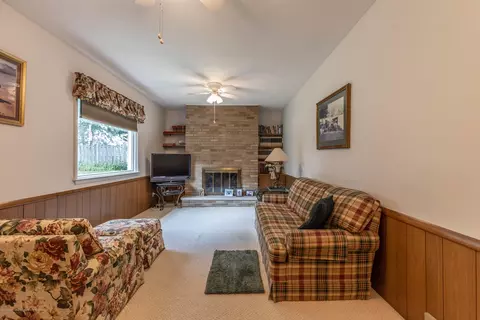 12590 Mckouen Dr, Dewitt, MI 48820 photo 11