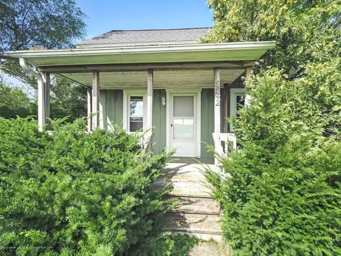 8842 S Francis Rd, Dewitt, MI 48820 photo 4