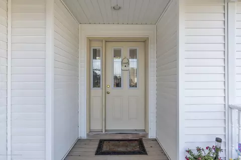 8980 Mattrada Dr, Dimondale, MI 48821 photo 5