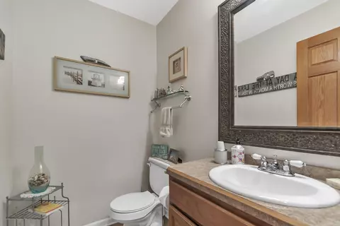 8980 Mattrada Dr, Dimondale, MI 48821 photo 13