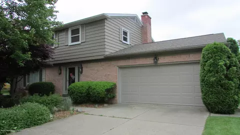 772 E Maple St, Mason, MI 48854 photo 1