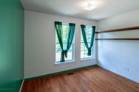 8755 Coleman Rd, Haslett, MI 48840 photo 23