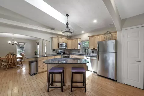 331 Walnut St, Dimondale, MI 48821 photo 9