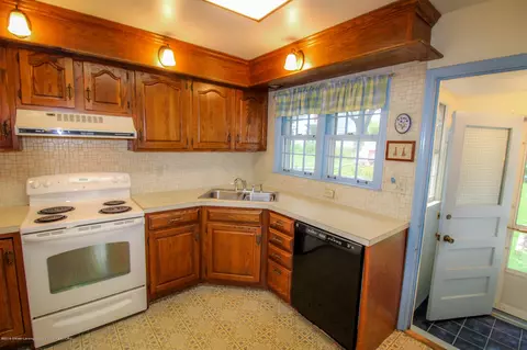 528 Kipling Blvd, Lansing, MI 48912 photo 13