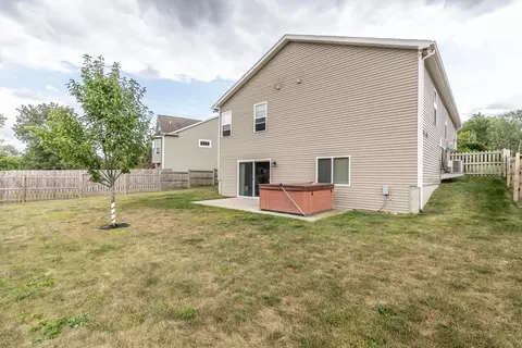 1075 Oakwood Dr, Dewitt, MI 48820 photo 35