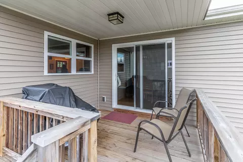 1075 Oakwood Dr, Dewitt, MI 48820 photo 31