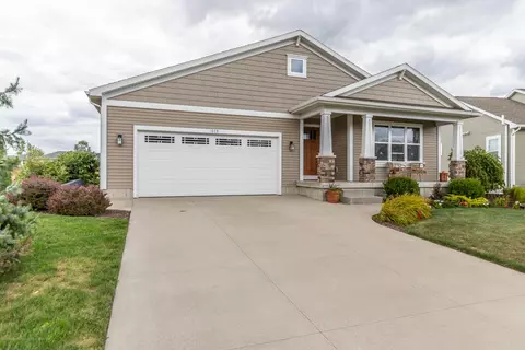 1075 Oakwood Dr, Dewitt, MI 48820 photo 3