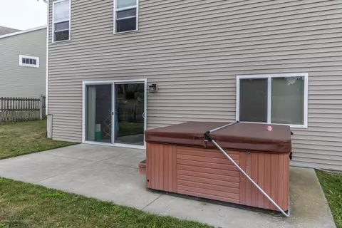 1075 Oakwood Dr, Dewitt, MI 48820 photo 36