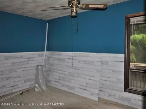 1640 Milton Rd, Perry, MI 48872 photo 12