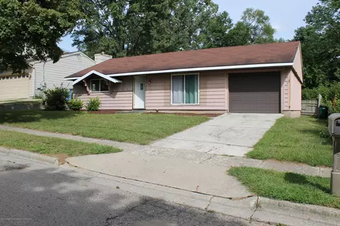 3214 Walker St, Lansing, MI 48906 photo 2
