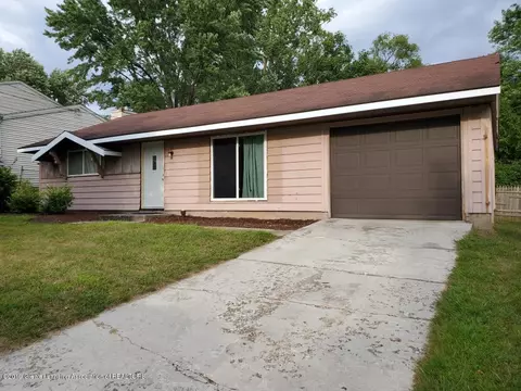3214 Walker St, Lansing, MI 48906 photo 1