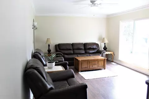 3214 Walker St, Lansing, MI 48906 photo 6