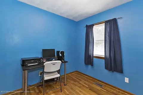 1003 Pine St, Dewitt, MI 48820 photo 9