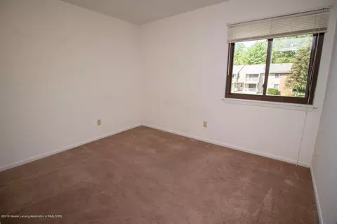 1727 Maple Ridge Rd # 61, Haslett, MI 48840 photo 9