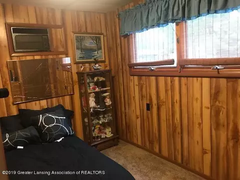 529 E Washington St, Dimondale, MI 48821 photo 11