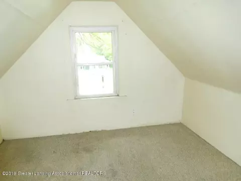 536 E Howe Ave, Lansing, MI 48906 photo 10