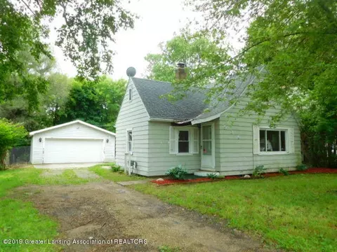 536 E Howe Ave, Lansing, MI 48906 photo 1