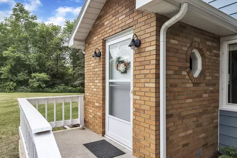 2247 N Eifert Rd, Holt, MI 48842 photo 2