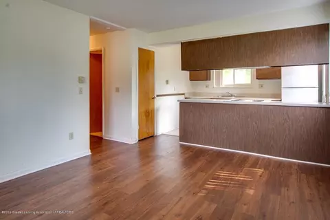 5912 Edson St, Haslett, MI 48840 photo 5