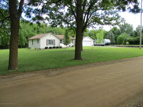 9005 S Williams Rd, Dewitt, MI 48820 photo 1