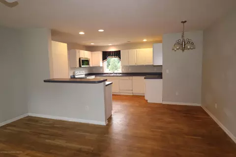 9900 Bond Rd, Dewitt, MI 48820 photo 5